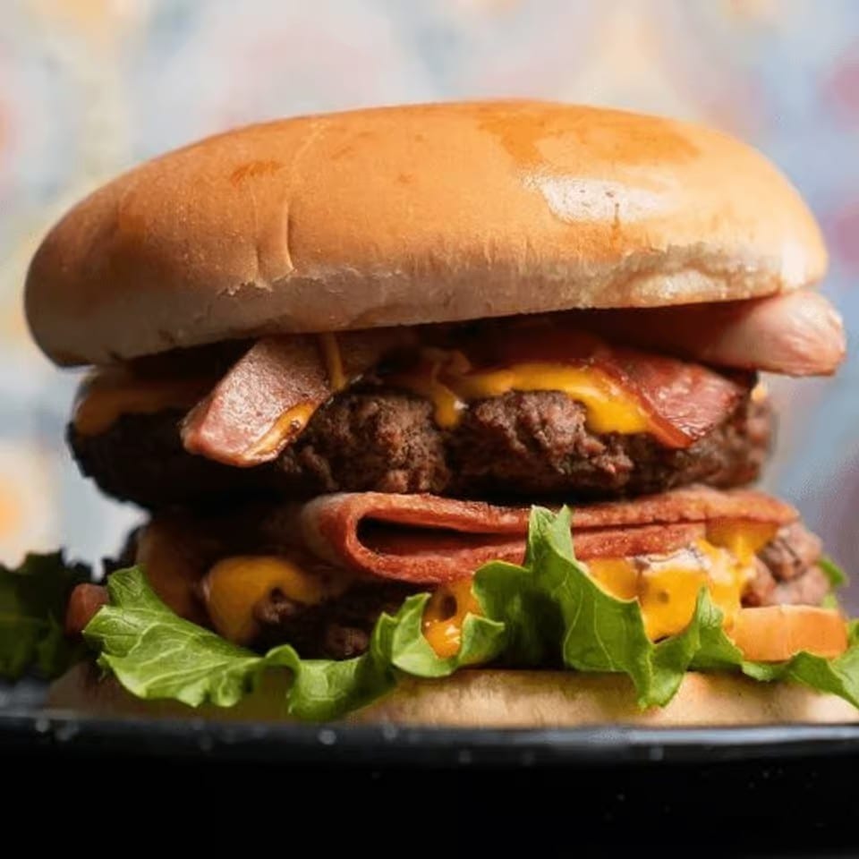 Juaritos Burger Promo.